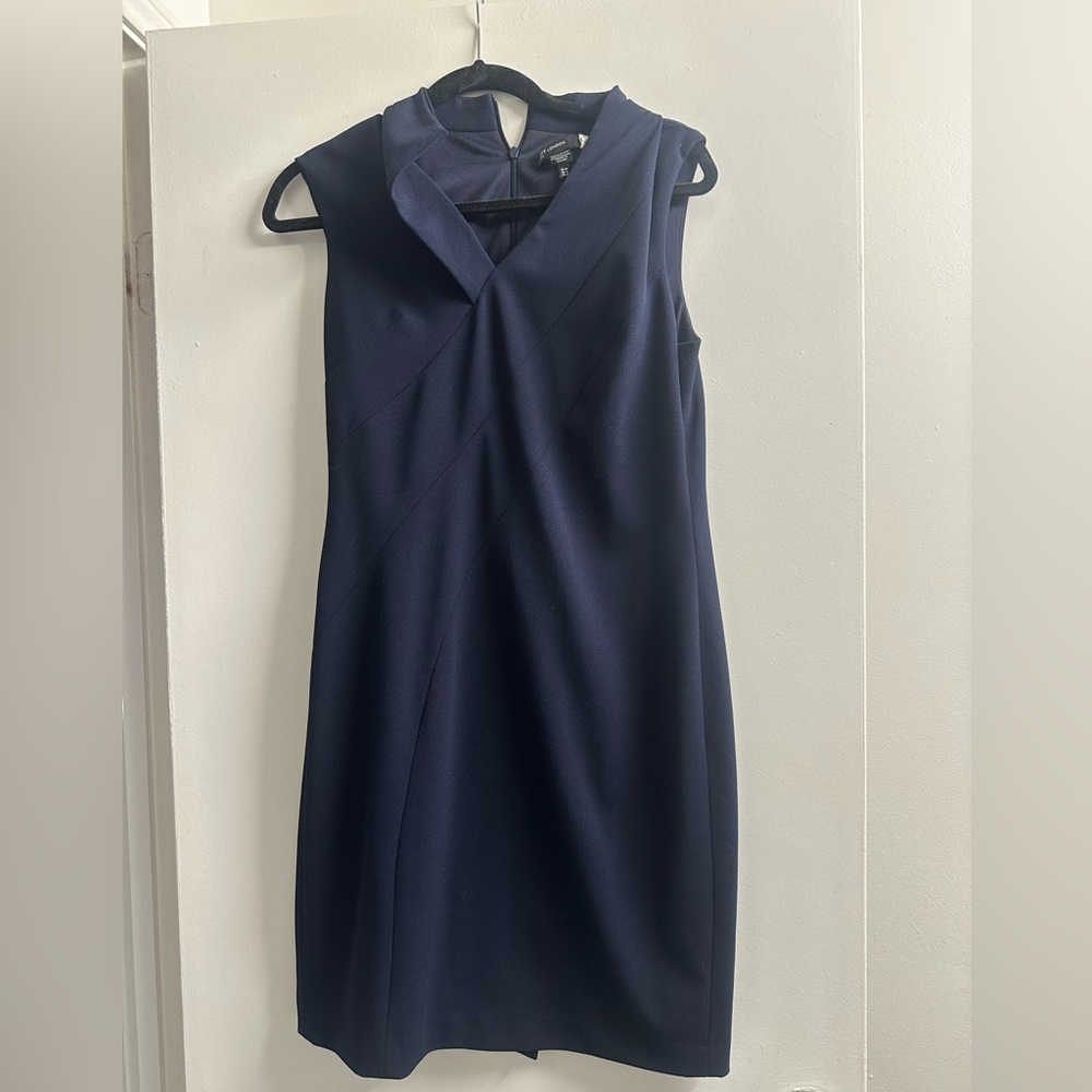Gently worn Nordstrom business navy blue dress. Size 6P.
